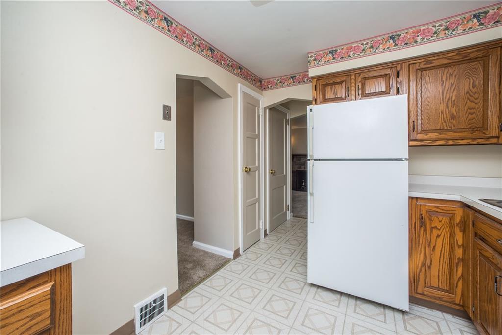 913 Rolling Rock Road Pittsburgh, PA 15234 - Photo 11 of 24 Gallery Image 11