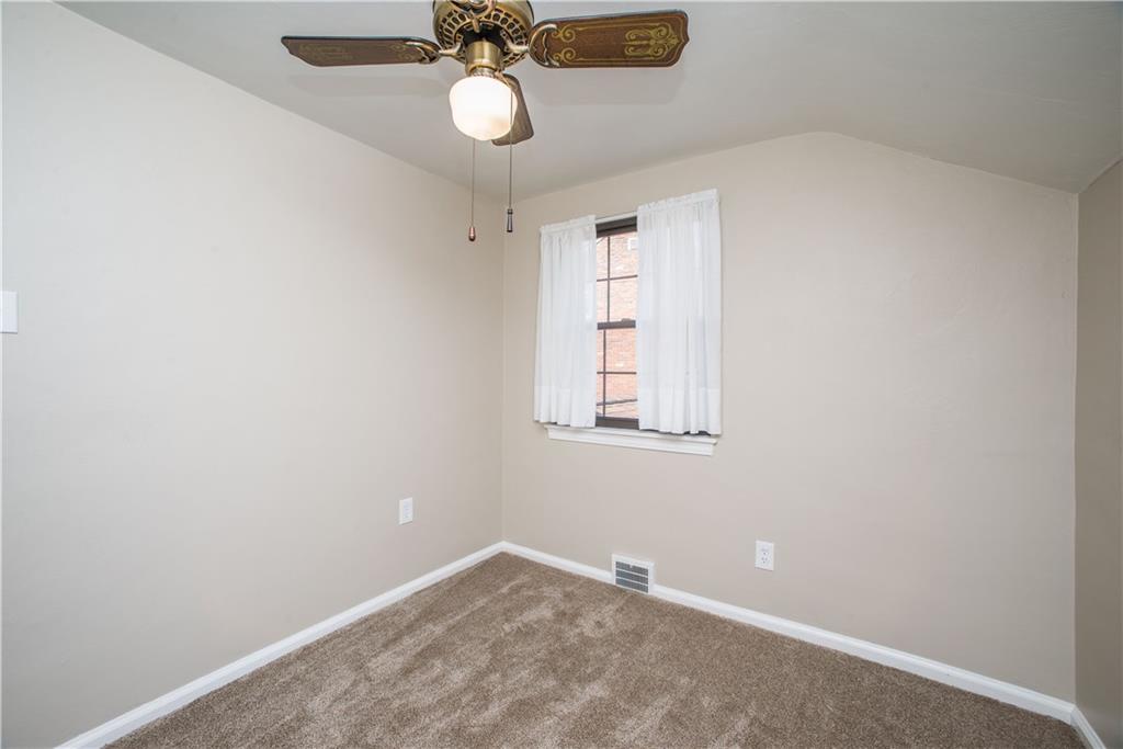 913 Rolling Rock Road Pittsburgh, PA 15234 - Photo 18 of 24 Gallery Image 18
