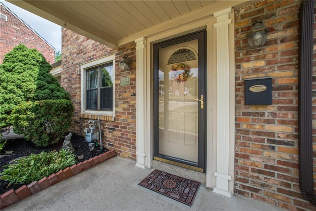 913 Rolling Rock Road Pittsburgh, PA 15234 - Photo 3 of 24 Gallery Image 3