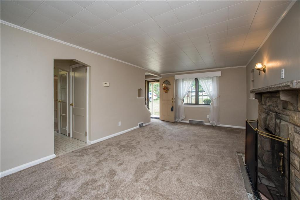 913 Rolling Rock Road Pittsburgh, PA 15234 - Photo 6 of 24 Gallery Image 6