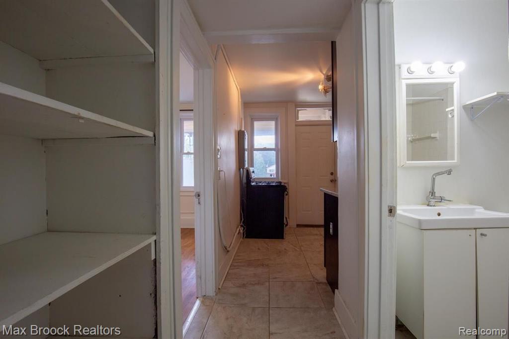 240 West Nine Mile Road, Unit 2 Ferndale, MI 48220 - Photo 15 of 18