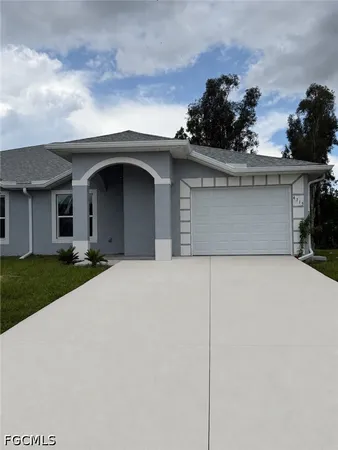 $1,850 | 4715 26th Street Southwest, Lehigh Acres, FL 33973