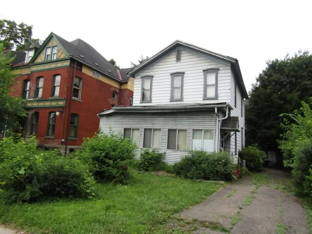 $94,900 | 1470 3rd Avenue, New Brighton, PA 15066