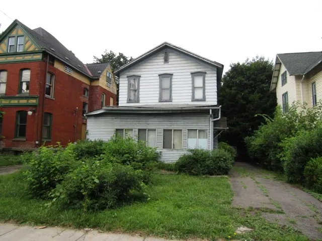 $94,900 | 1470 3rd Avenue, New Brighton, PA 15066