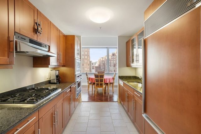 $2,040,000 | 1 Charles Street South, Unit 8B, Boston, MA 02116