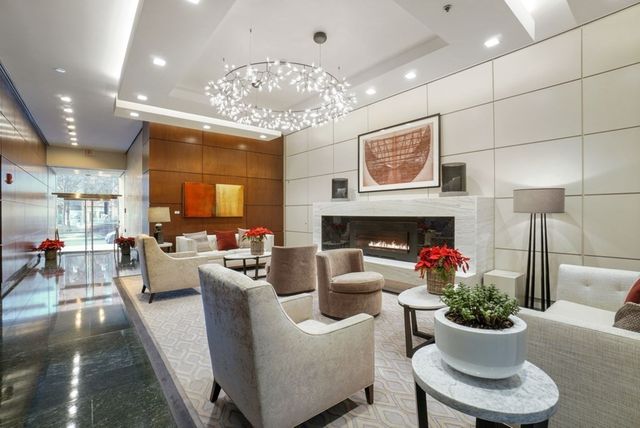 $2,040,000 | 1 Charles Street South, Unit 8B, Boston, MA 02116