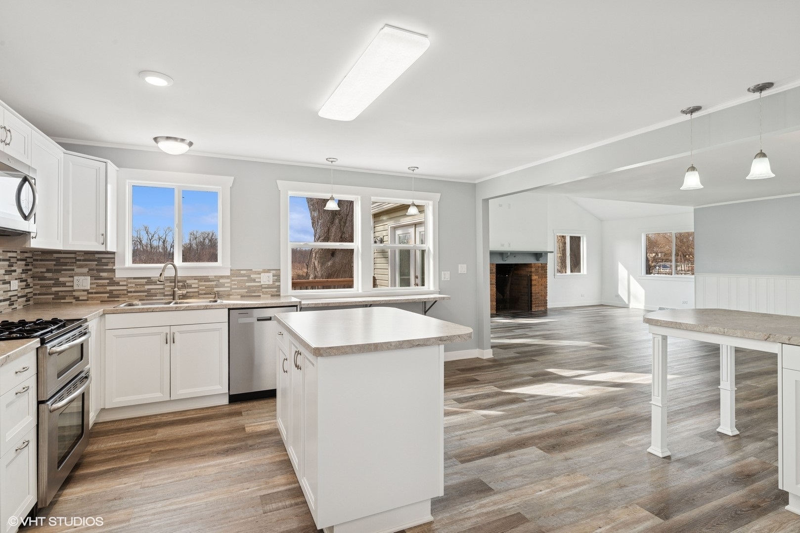 25319 West Grass Lake Road Antioch, IL 60002 - Photo 4 of 20 Gallery Image 4