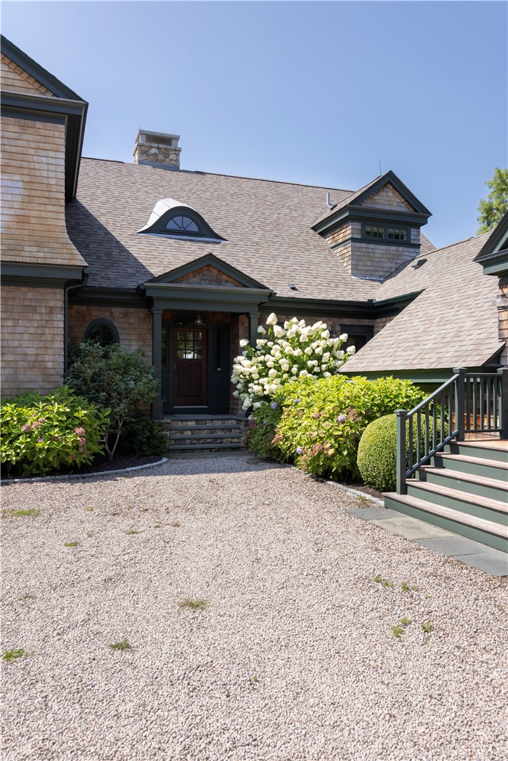 11 Bucks Trail Westerly, RI 02891 - Photo 4 of 50