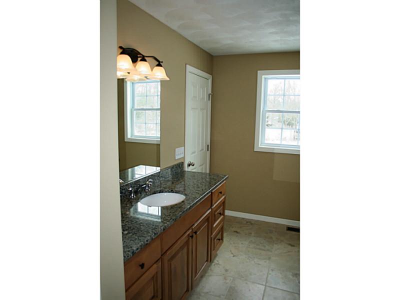 129 Roland Robinson Way North Kingstown, RI 02852 - Photo 7 of 7 Bathroom.