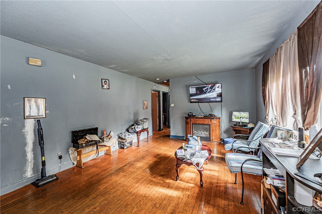 6530 Ludwig Road Richmond, VA 23225 - Photo 4 of 40 Gallery Image 4