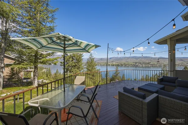 $950,000 | 7420 Navarre Drive, Chelan, WA 98816