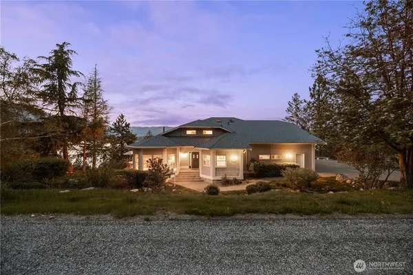 $950,000 | 7420 Navarre Drive, Chelan, WA 98816