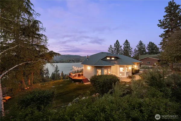 $950,000 | 7420 Navarre Drive, Chelan, WA 98816