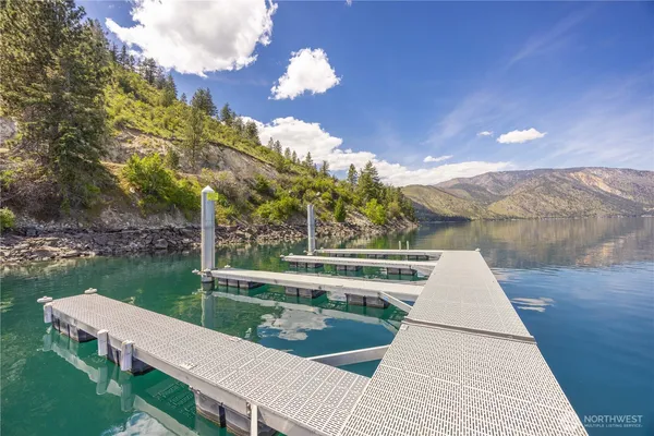 $950,000 | 7420 Navarre Drive, Chelan, WA 98816