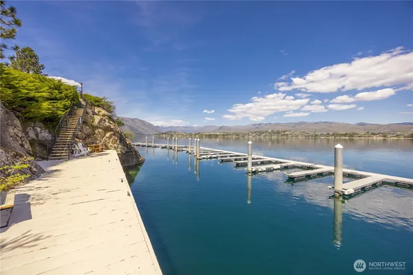 $950,000 | 7420 Navarre Drive, Chelan, WA 98816