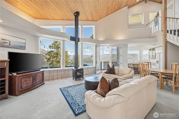 $950,000 | 7420 Navarre Drive, Chelan, WA 98816
