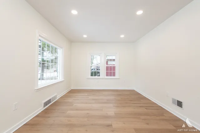 $359,900 | 1015 Grandview Avenue, Lockport, IL 60441