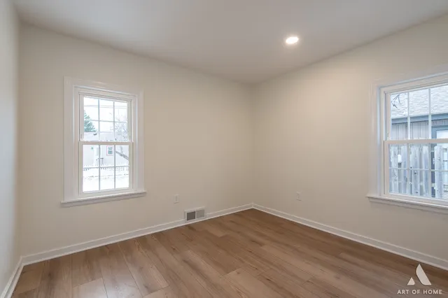 $359,900 | 1015 Grandview Avenue, Lockport, IL 60441