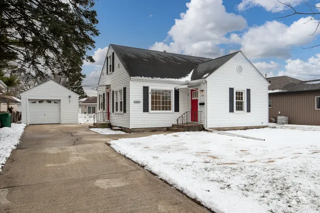 $359,900 | 1015 Grandview Avenue, Lockport, IL 60441