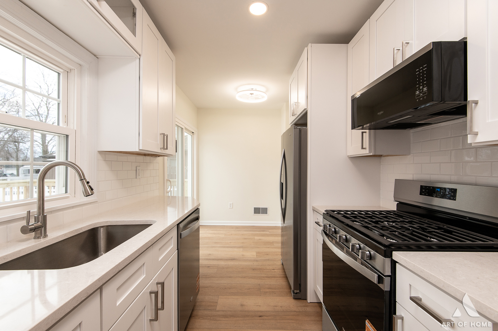 1015 Grandview Avenue Lockport, IL 60441 - Photo 7 of 48