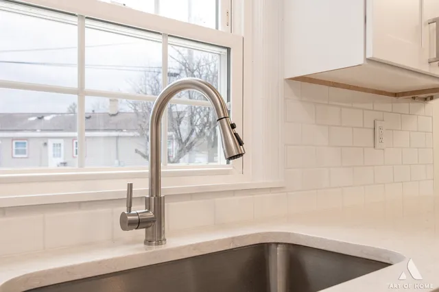 $359,900 | 1015 Grandview Avenue, Lockport, IL 60441