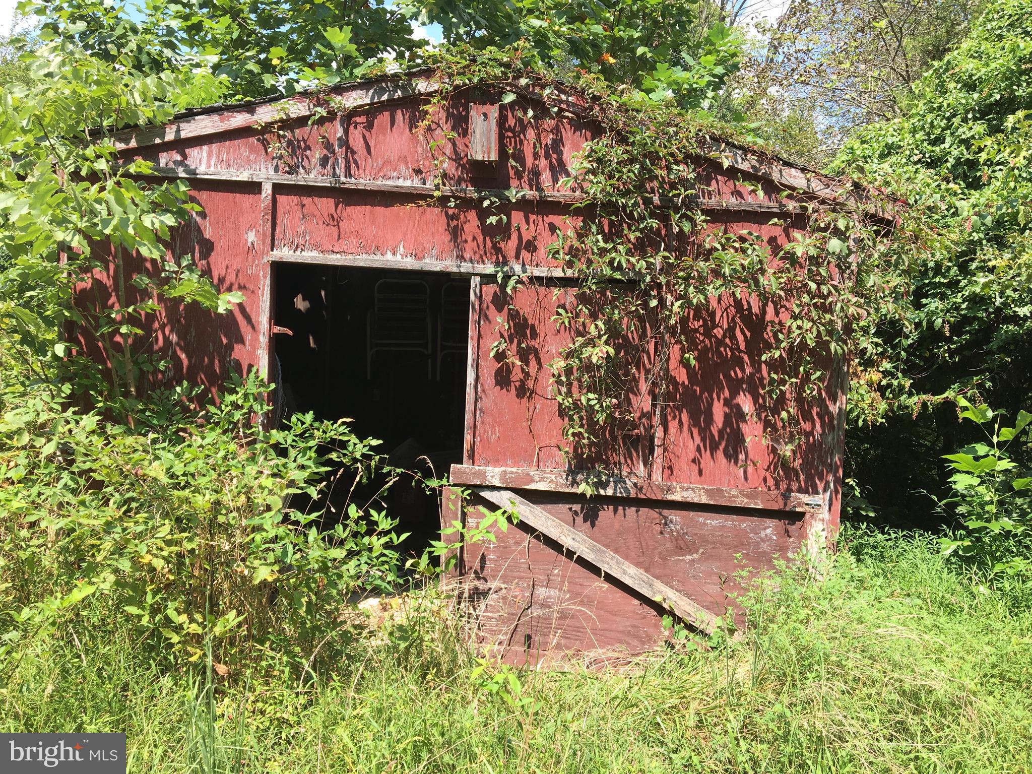 1965 Smoky Road Huntingtown, MD 20639 - Photo 31 of 32 Large Shed