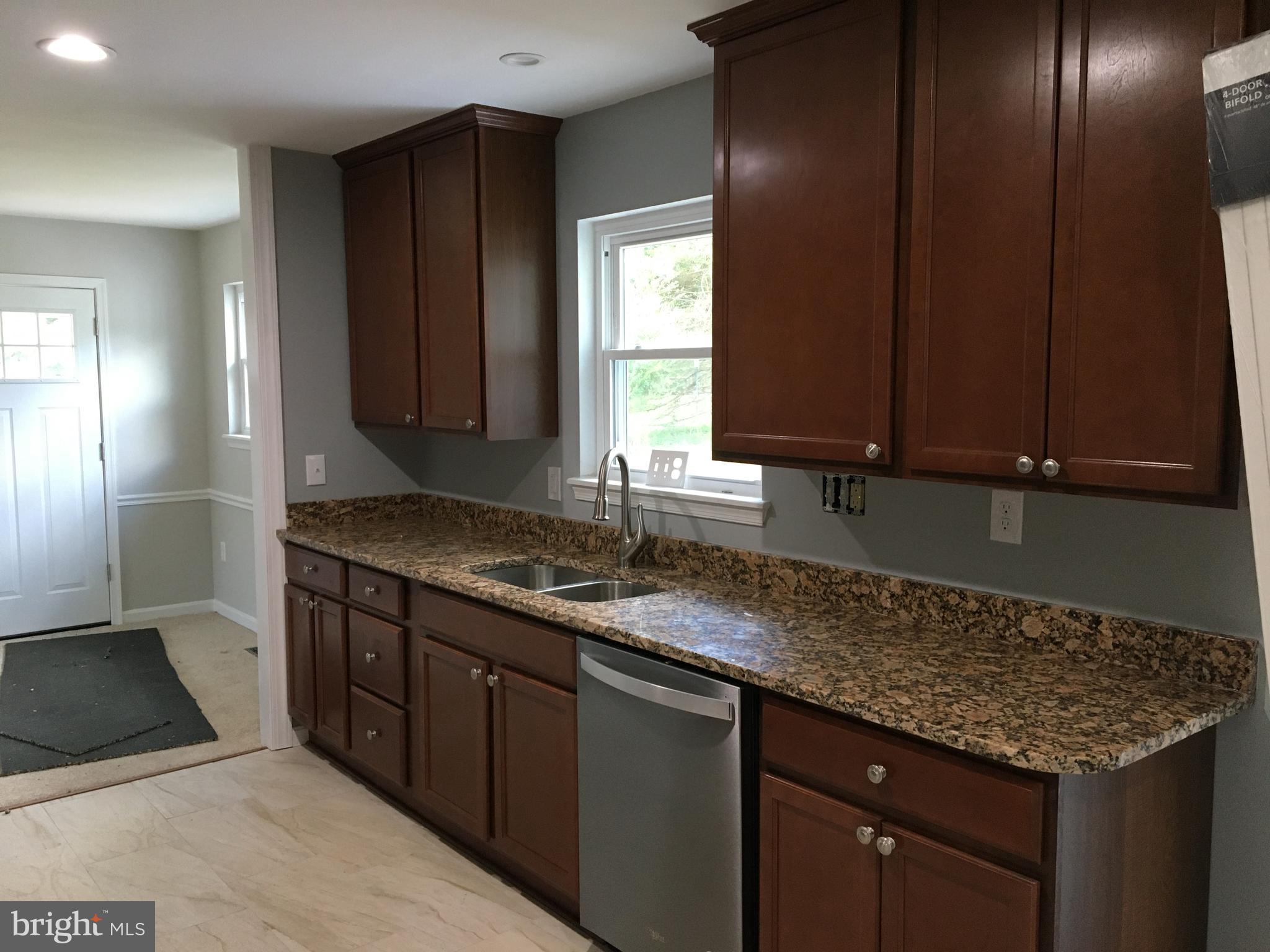 1965 Smoky Road Huntingtown, MD 20639 - Photo 6 of 32 Kitchen