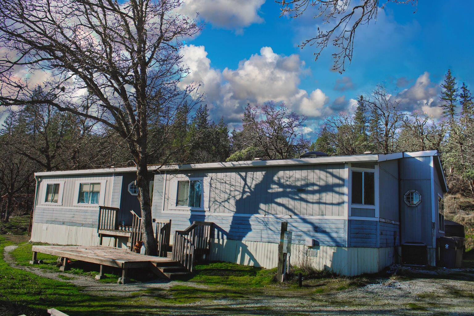 7251 Hugo Road Grants Pass, OR 97526 - Photo 1 of 13 220230214220505986654000000-o