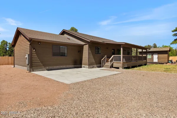 $550,000 | 2745 Senior Center Street, Overgaard, AZ 85933
