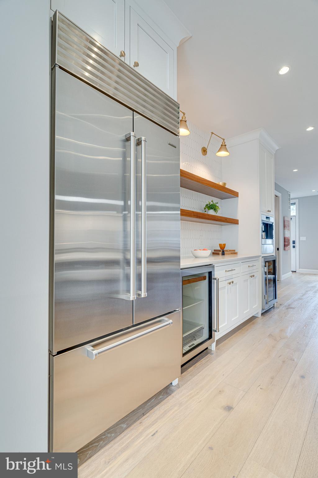 467 M Street Northwest, Unit 1 Washington, DC 20001 - Photo 13 of 43 Sub zero