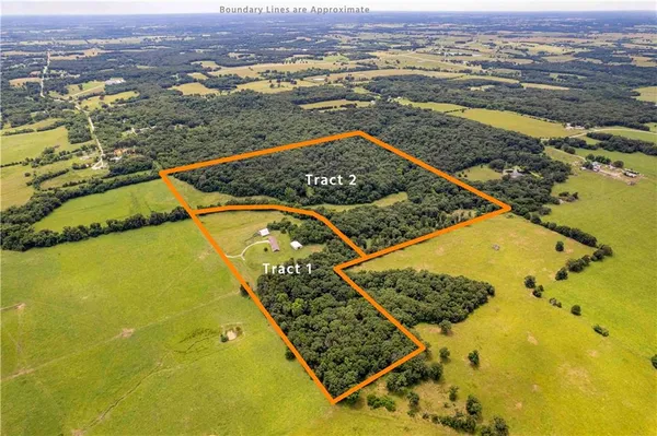 $1 | 742 Monroe Street, El Dorado Springs, MO 64744