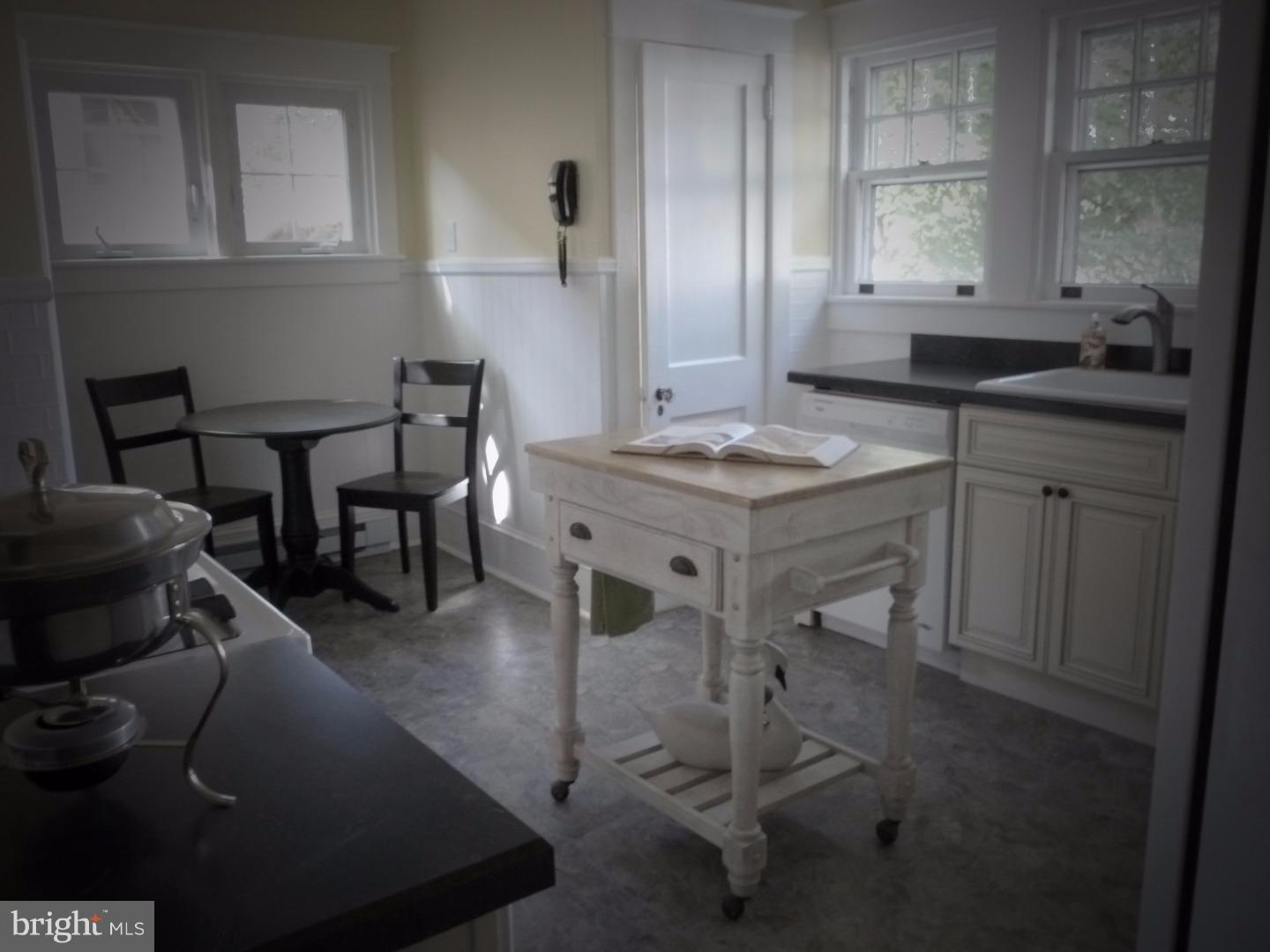 316 Oak Road Glenside, PA 19038 - Photo 11 of 25 Gallery Image 11