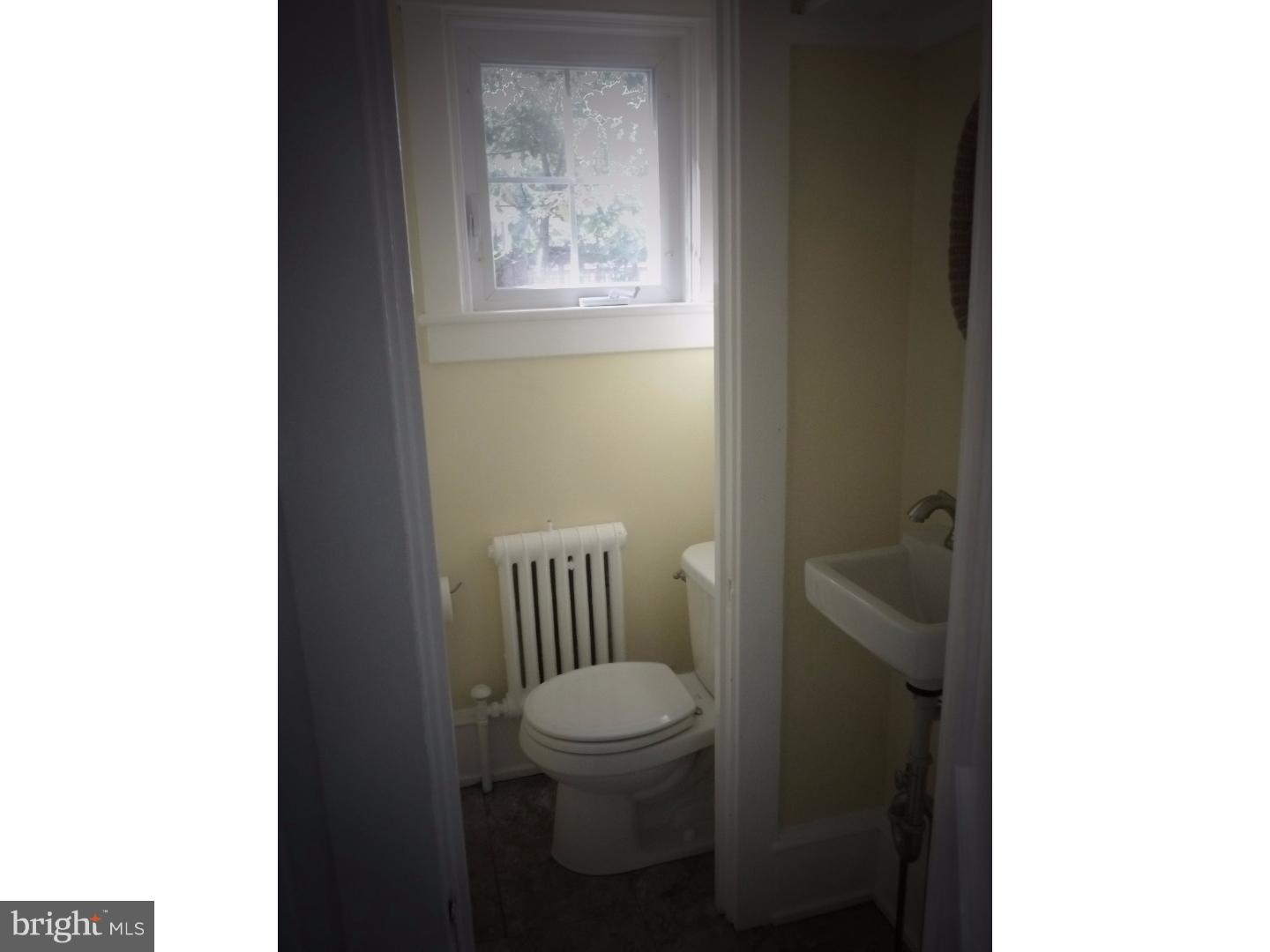 316 Oak Road Glenside, PA 19038 - Photo 12 of 25 Gallery Image 12