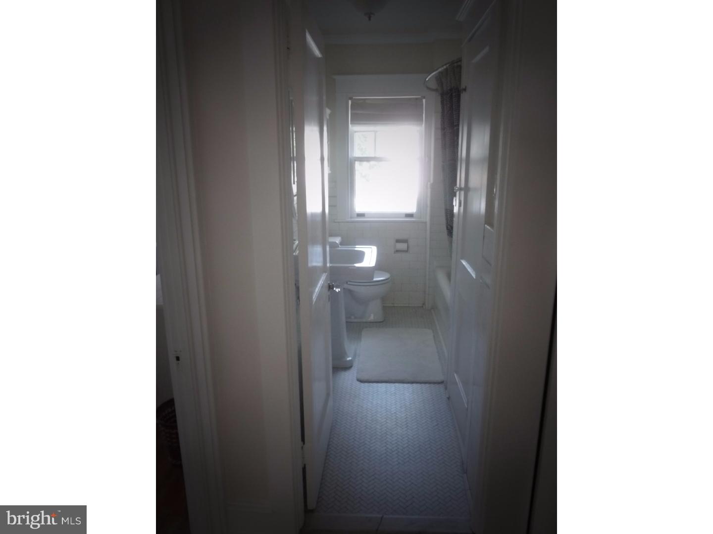 316 Oak Road Glenside, PA 19038 - Photo 20 of 25 Bathroom