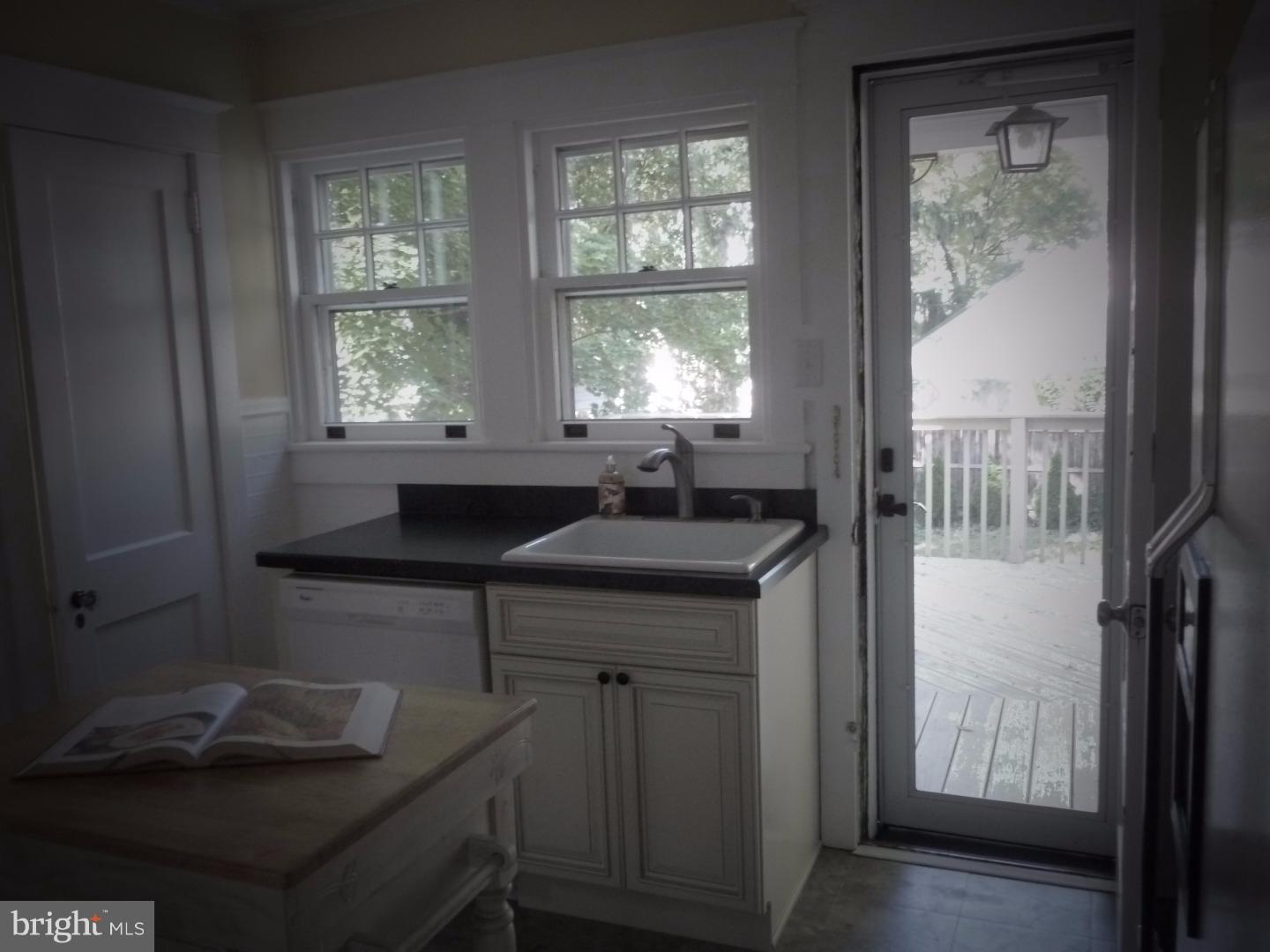 316 Oak Road Glenside, PA 19038 - Photo 9 of 25 Gallery Image 9
