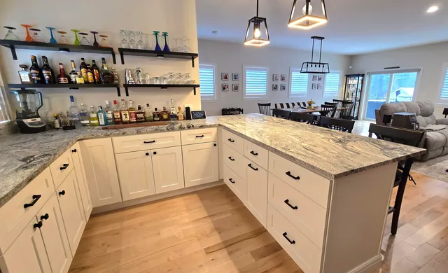 $575,000 | 24 John Hardie Way, Chichester, NH 03258