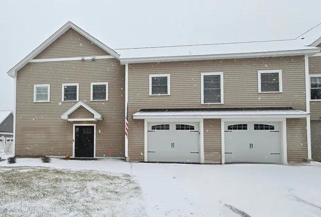 $575,000 | 24 John Hardie Way, Chichester, NH 03258