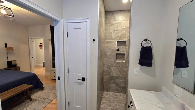 $575,000 | 24 John Hardie Way, Chichester, NH 03258