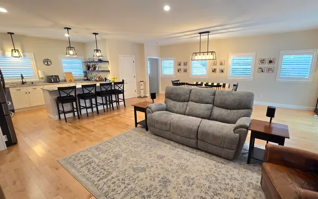 $575,000 | 24 John Hardie Way, Chichester, NH 03258