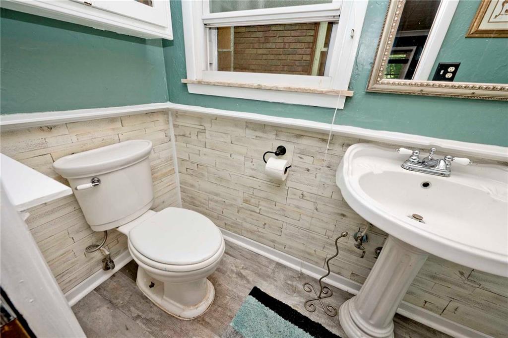 6150 Iona Road Indianapolis, IN 46203 - Photo 3 of 46 Gallery Image 3