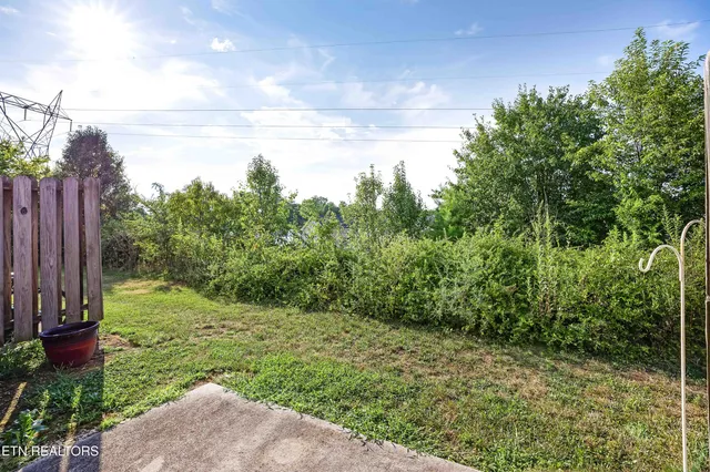 $1,750 | 2425 Hallerins Court, Maryville, TN 37801