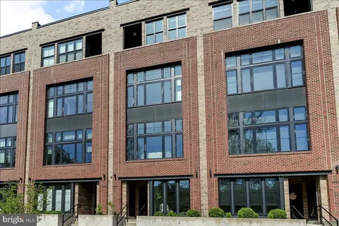 $1,075,000 | 4584 Riverside Way, Philadelphia, PA 19127