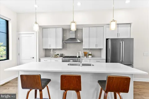 $1,075,000 | 4584 Riverside Way, Philadelphia, PA 19127