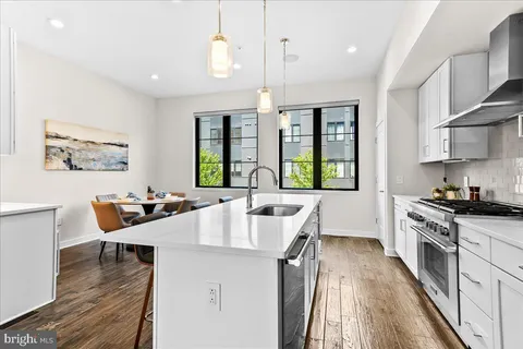 $1,075,000 | 4584 Riverside Way, Philadelphia, PA 19127