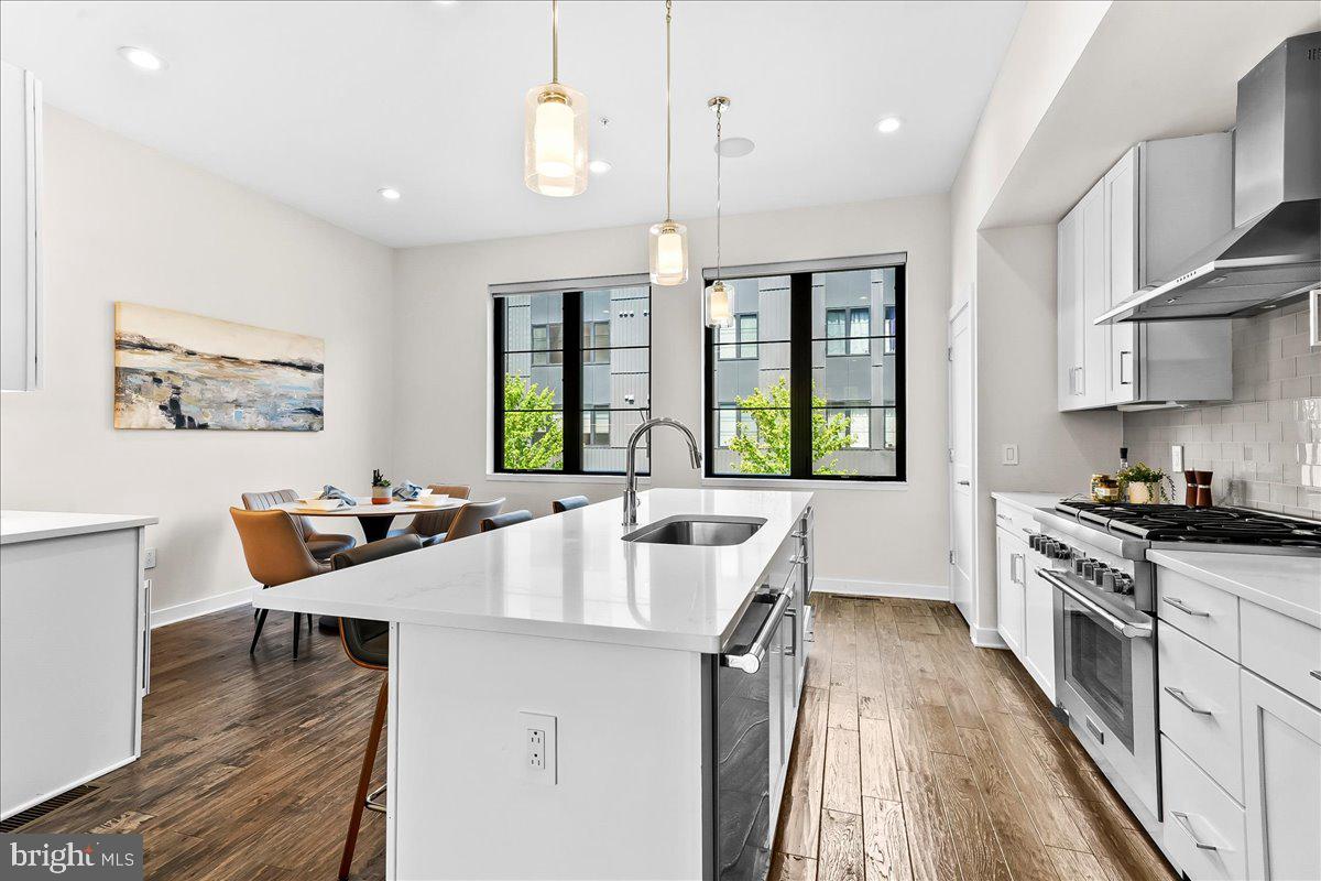 4584 Riverside Way Philadelphia, PA 19127 - Photo 17 of 85