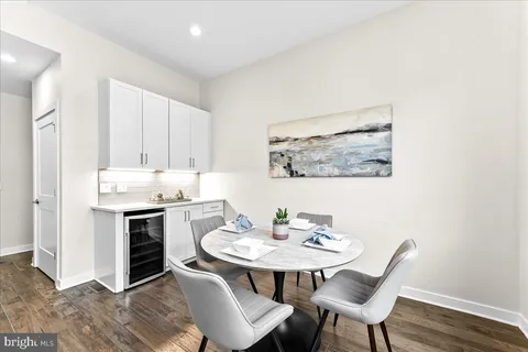 $1,075,000 | 4584 Riverside Way, Philadelphia, PA 19127