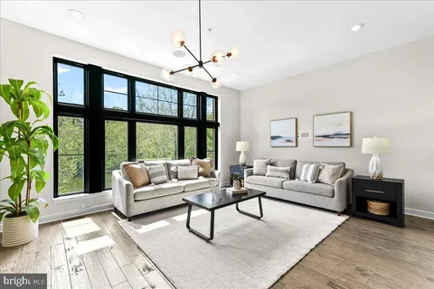 $1,075,000 | 4584 Riverside Way, Philadelphia, PA 19127