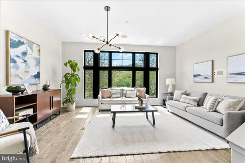 $1,075,000 | 4584 Riverside Way, Philadelphia, PA 19127