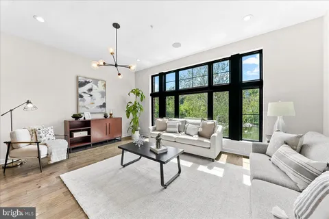 $1,075,000 | 4584 Riverside Way, Philadelphia, PA 19127