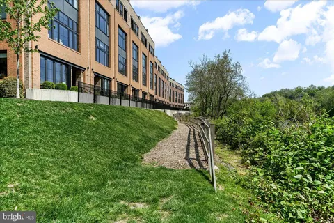 $1,075,000 | 4584 Riverside Way, Philadelphia, PA 19127